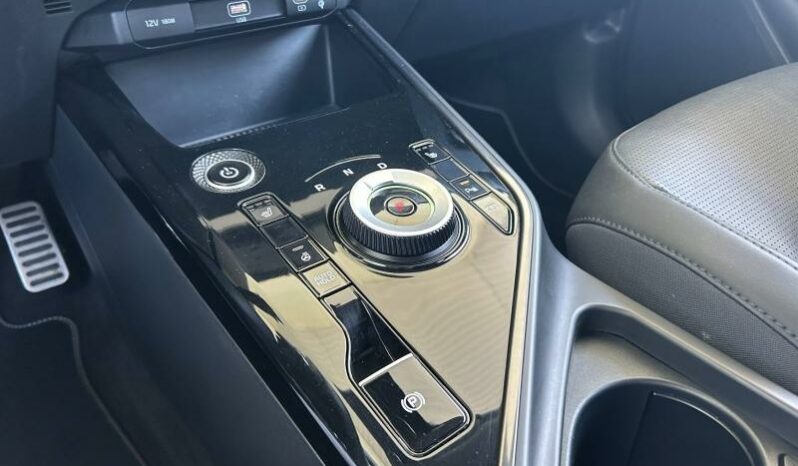 
								KIA Niro full									