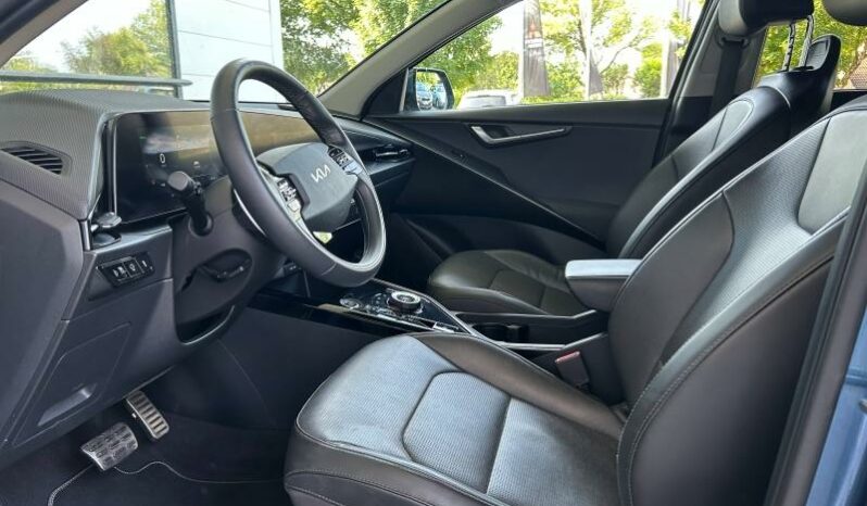 
								KIA Niro full									
