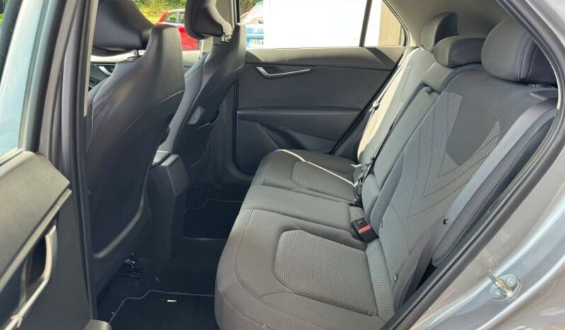 
								KIA Niro full									
