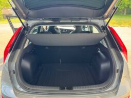 
										KIA Niro full									