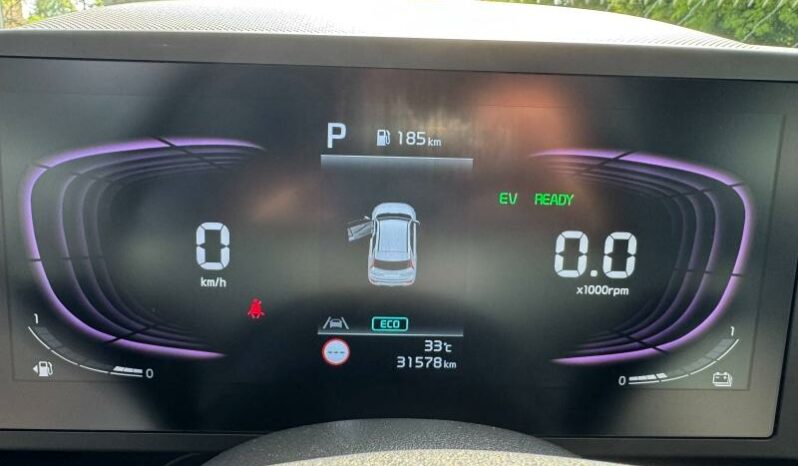 
								KIA Niro full									