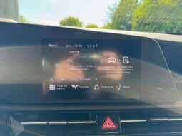 
										KIA Niro full									