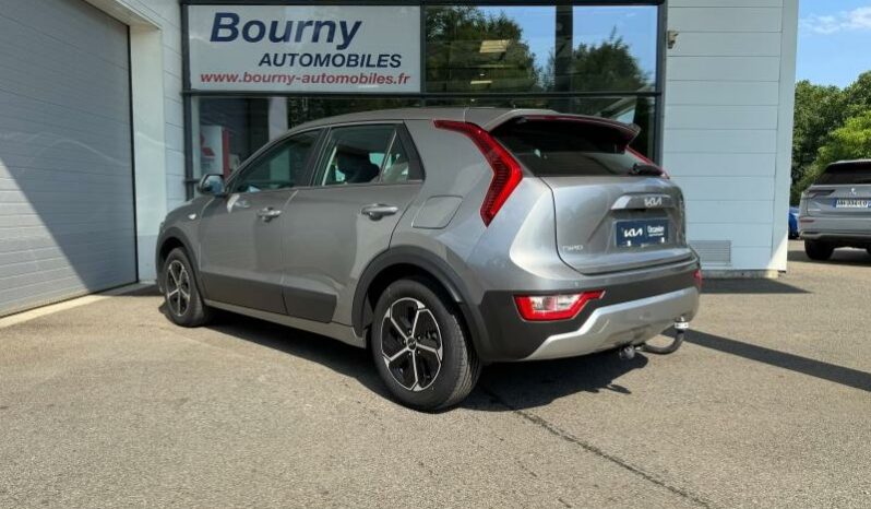 
								KIA Niro full									