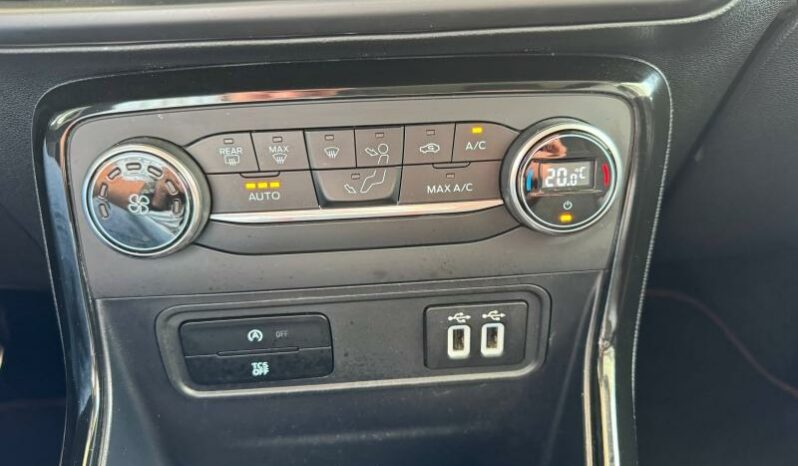 
								FORD EcoSport full									