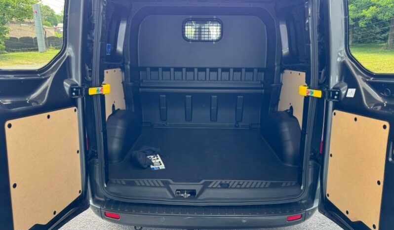 
								FORD Transit CustomNugget full									