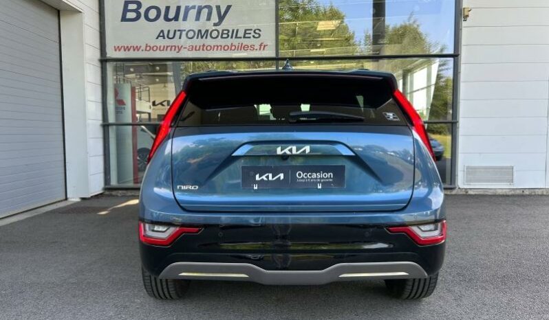 
								KIA Niro full									