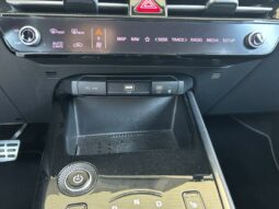 
										KIA Niro full									