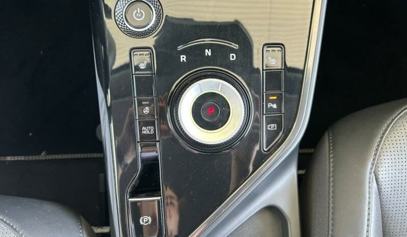 
								KIA Niro full									