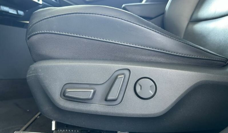 
								KIA Niro full									