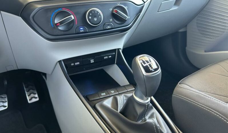 
								HYUNDAI Bayon full									