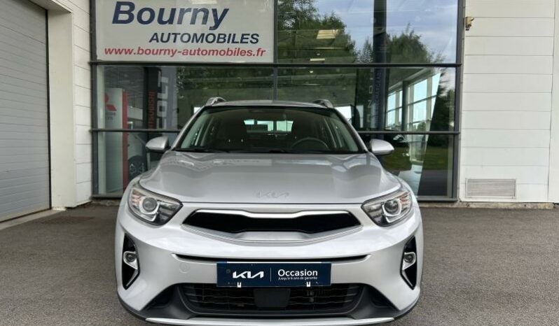 
								KIA Stonic full									