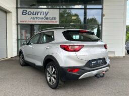 
										KIA Stonic full									