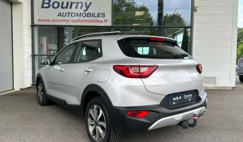 
								KIA Stonic full									