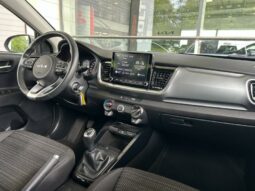 
										KIA Stonic full									