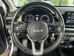 
										KIA Stonic full									