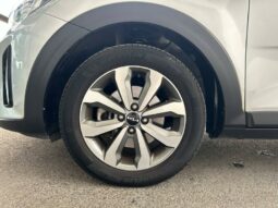 
										KIA Stonic full									