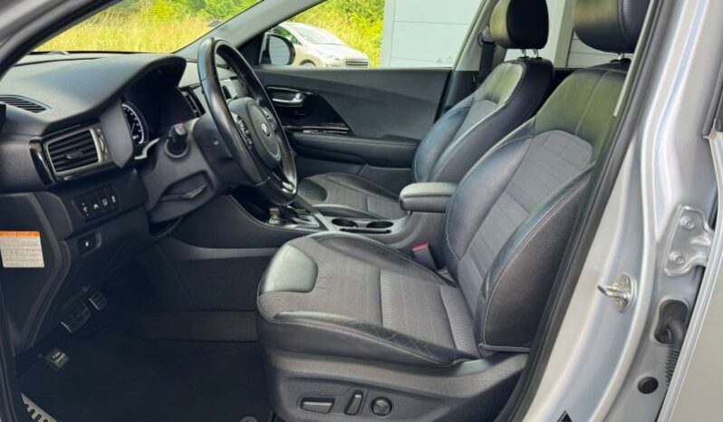 
								KIA Niro full									