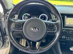 
										KIA Niro full									