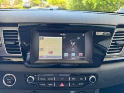 
										KIA Niro full									