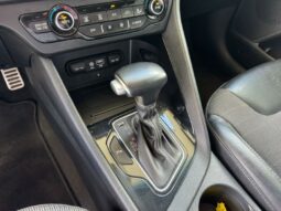 
										KIA Niro full									