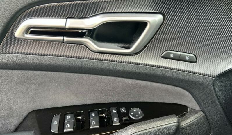 
								KIA Sportage full									