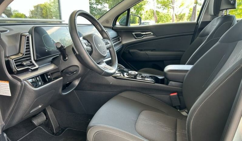 
								KIA Sportage full									