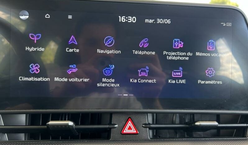 
								KIA Sportage full									