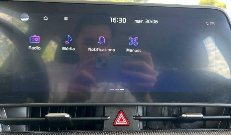 
								KIA Sportage full									