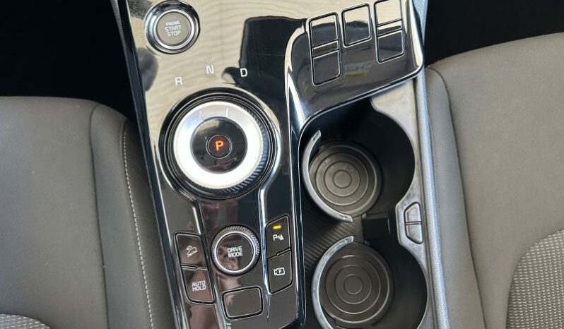 
								KIA Sportage full									