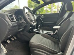 
										KIA Ceed full									