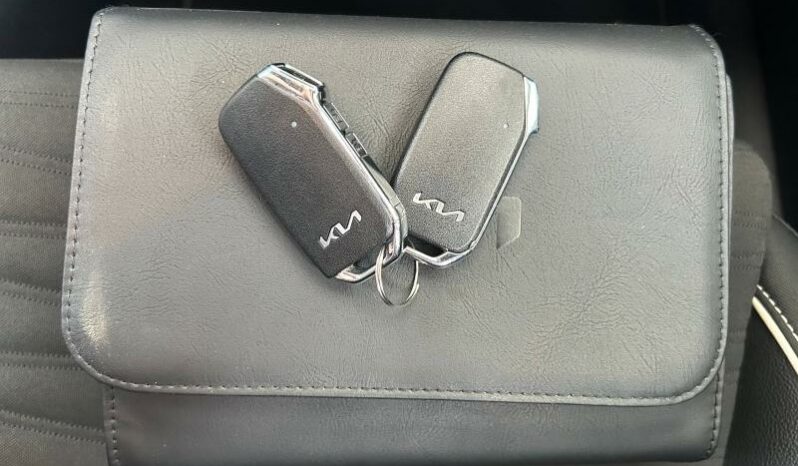 
								KIA Ceed full									