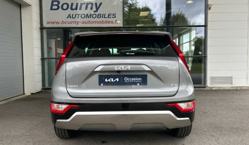 
								KIA Niro full									