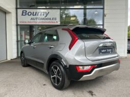 
										KIA Niro full									