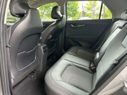 
										KIA Niro full									