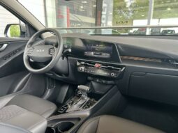 
										KIA Niro full									
