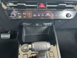 
										KIA Niro full									