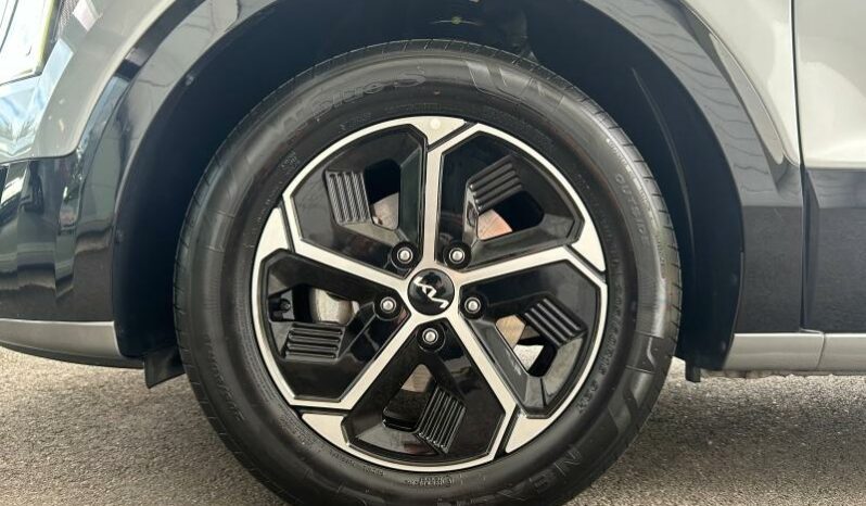 
								KIA Niro full									