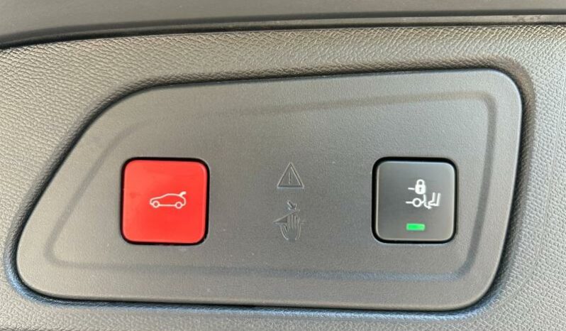 
								CITROEN C5 Aircross full									