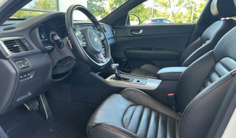 
								KIA Optima SW full									