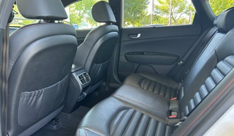 
								KIA Optima SW full									