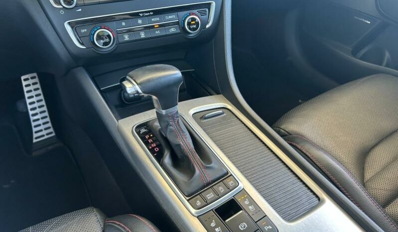 
								KIA Optima SW full									