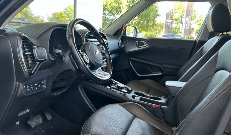 
								KIA e-Soul full									