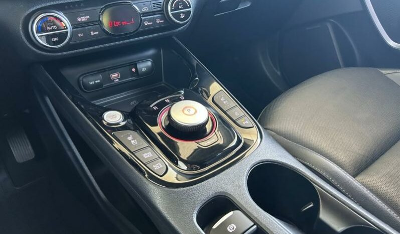 
								KIA e-Soul full									