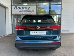 
										VOLKSWAGEN Tiguan full									