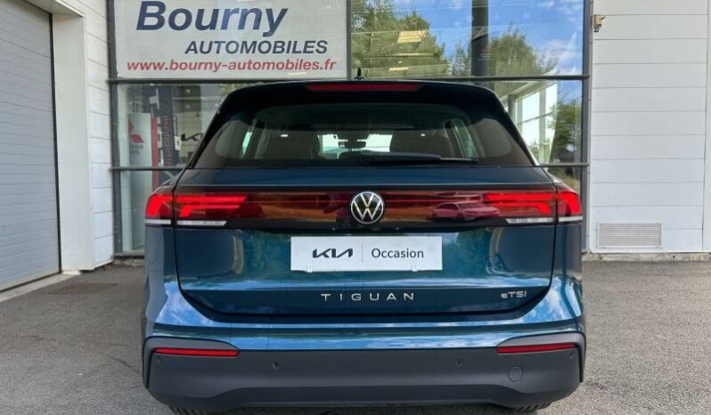 
								VOLKSWAGEN Tiguan full									