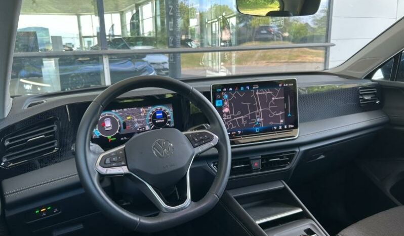 
								VOLKSWAGEN Tiguan full									