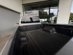 
										TOYOTA Hilux full									