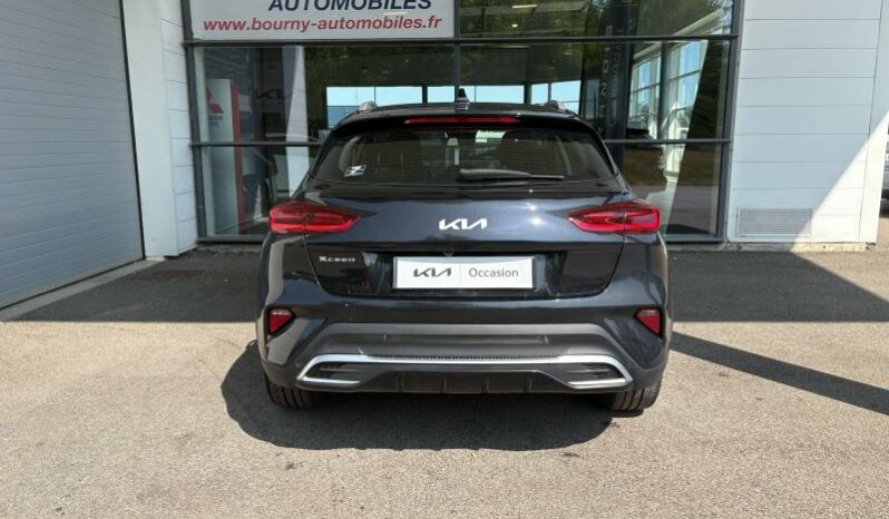 
								KIA XCeed full									