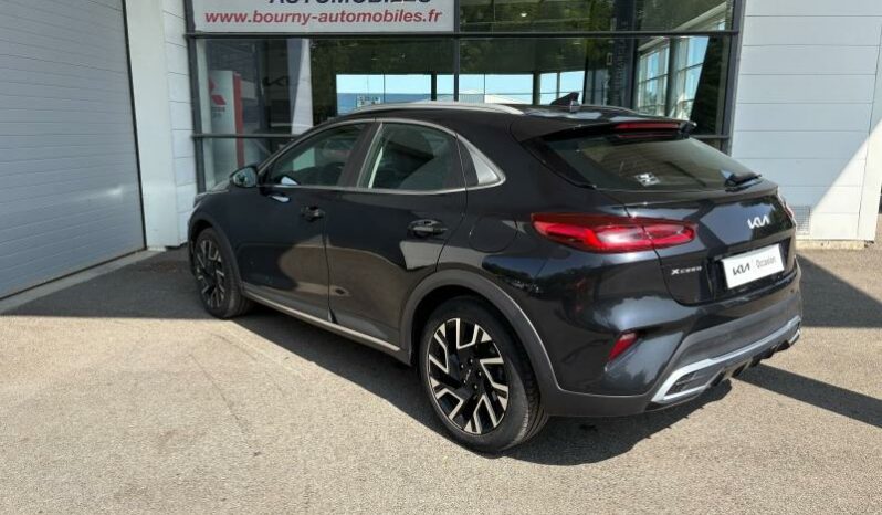
								KIA XCeed full									
