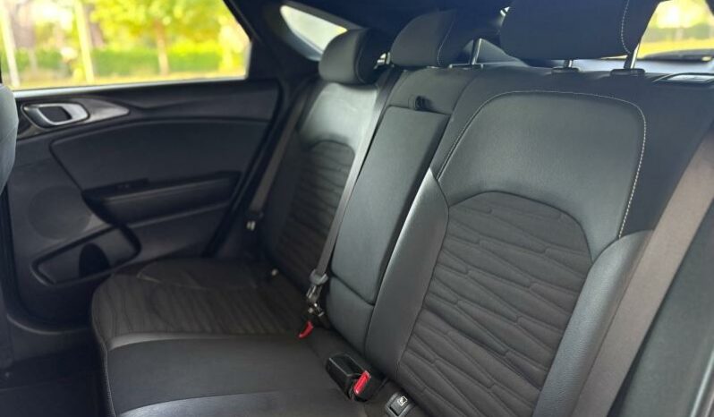 
								KIA XCeed full									